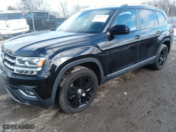 2019 Volkswagen Atlas 3.6L V6 SEL with VIN 1V2ER2CA2KC512578, listed as a IAAI auction lot 41265733 with 110,977 mi miles. Bid and sale history available at carsss.com. Image 17.