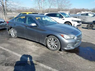 2014 Infiniti Q50 Premium with VIN JN1BV7AR6EM684135, listed as a IAAI auction lot 41407774 with 89,352 mi miles. Bid and sale history available at carsss.com. Image 1.