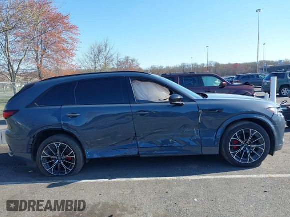 2025 Mazda CX-70 S Premium with VIN JM3KJDHC8S1102288, listed as a IAAI auction lot 41994535 with 2,122 mi miles and . Bid and sale history available at DreamBid. Image 14.