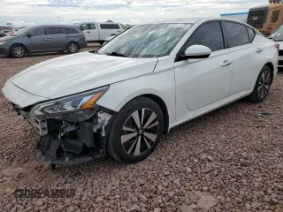 2021 Nissan Altima SV with VIN 1N4BL4DVXMN394022, listed as a Copart auction lot 49161375 with 31,147 mi miles and Salvage Title. Bid and sale history available at carsss.com. Image 1.