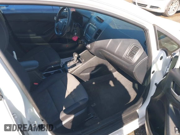 2018 Kia Forte LX with VIN 3KPFL4A7XJE172243, listed as a IAAI auction lot 41957937 with 105,221 mi miles. Bid and sale history available at carsss.com. Image 5.