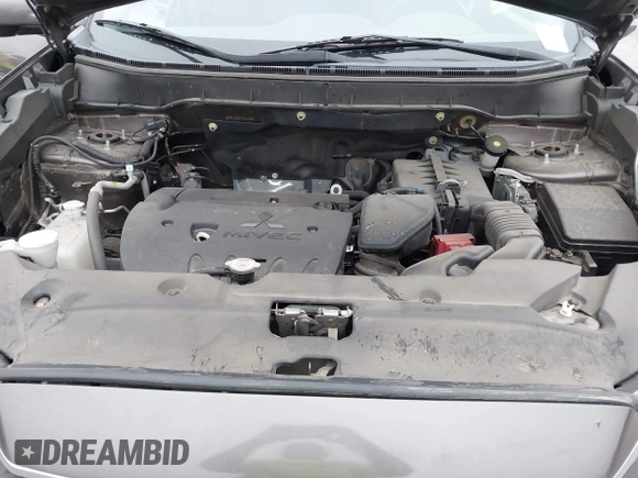 2016 Mitsubishi Outlander Sport 2.4 SE with VIN JA4AP3AW0GZ046433, listed as a IAAI auction lot 40604537 with 118,736 mi miles. Bid and sale history available at carsss.com. Image 10.