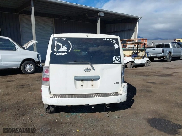 2004 Scion xB with VIN JTLKT324140131210, listed as a IAAI auction lot 40911236 with NaN miles. Bid and sale history available at carsss.com. Image 17.