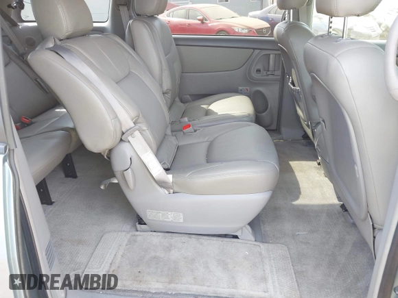 2006 Toyota Sienna XLE with VIN 5TDZA22C66S427793, listed as a IAAI auction lot 41804276 with 118,718 mi miles. Bid and sale history available at carsss.com. Image 8.