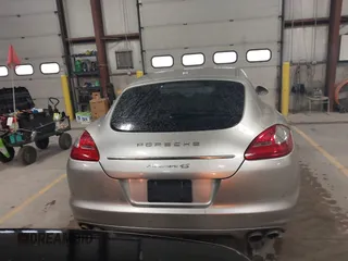 2012 Porsche Panamera S z VIN WP0AB2A71CL060068, wystawiony jako IAAI lot #42309742 z przebiegiem 93 334 mil mil oraz . Historia ofert i sprzedaży dostępna na DreamBid. Obrazek 16.