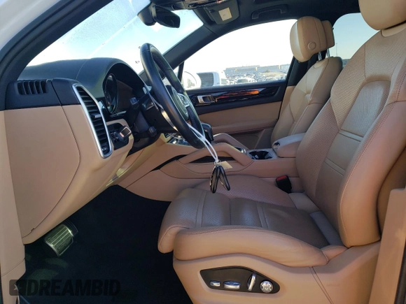 2019 Porsche Cayenne S z VIN WP1AB2AY0KDA65357, wystawiony jako Copart lot #88664425 z przebiegiem 54 087 mil mil oraz Szkoda całkowita • Salvage title. Historia ofert i sprzedaży dostępna na DreamBid. Obrazek 7.