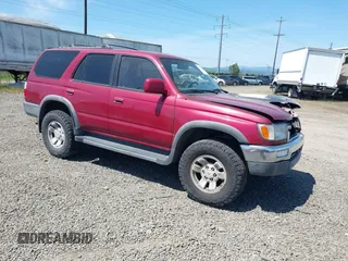 1998 Toyota 4Runner SR5 z VIN JT3HN86RXW0193568, wystawiony jako IAAI lot #42062130 z przebiegiem Nie podano mil oraz . Historia ofert i sprzedaży dostępna na DreamBid. Obrazek 1.