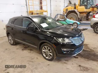2017 Lincoln MKC Select z VIN 5LMCJ2D94HUL61565, wystawiony jako IAAI lot #42019067 z przebiegiem 77 366 mil mil oraz . Historia ofert i sprzedaży dostępna na DreamBid. Obrazek 1.