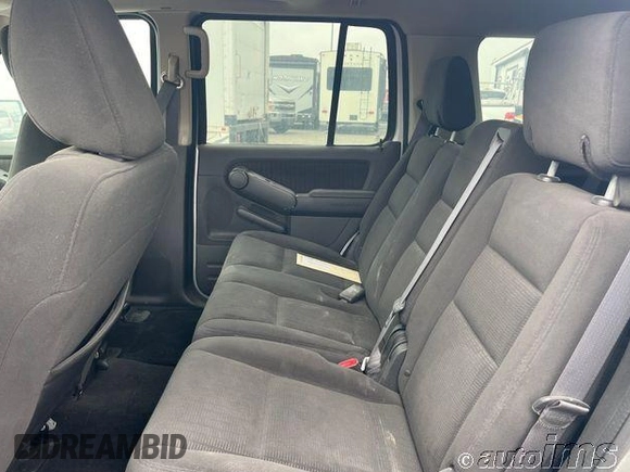 2009 Ford Explorer XLT with VIN 1FMEU73E39UA32047, listed as a IAAI auction lot 42716550 with 146,194 mi miles and . Bid and sale history available at DreamBid. Image 7.