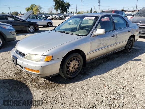 1996 Honda Accord EX with VIN 1HGCD5655TA106011, listed as a Copart auction lot 81959234 with 122,983 mi miles and Clean Title. Bid and sale history available at DreamBid. Image 1.