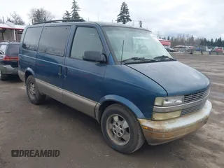 2003 Chevrolet Astro with VIN 1GNDM19X33B101335, listed as a IAAI auction lot 41783782 with Not Provided miles. Bid and sale history available at carsss.com. Image 1.