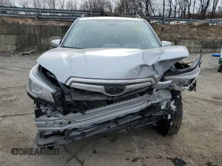 2020 Subaru Forester Touring with VIN JF2SKAXC9LH579957, listed as a Copart auction lot 89087915 with 0 mi miles and Salvage Title. Bid and sale history available at carsss.com. Image 5.