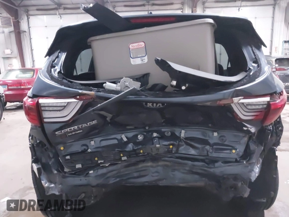 2019 Kia Sportage EX z VIN KNDPNCAC0K7575087, wystawiony jako IAAI lot #41202355 z przebiegiem 31 768 mil mil oraz . Historia ofert i sprzedaży dostępna na DreamBid. Obrazek 6.