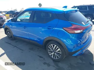 2022 Nissan Kicks SV with VIN 3N1CP5CV7NL509481, listed as a IAAI auction lot 41831963 with 29,977 mi miles. Bid and sale history available at carsss.com. Image 3.
