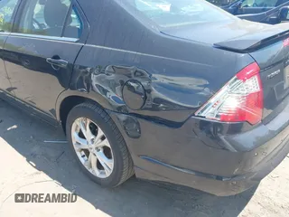 2012 Ford Fusion SE z VIN 3FAHP0HA5CR241364, wystawiony jako IAAI lot #42388912 z przebiegiem 130 126 mil mil oraz . Historia ofert i sprzedaży dostępna na DreamBid. Obrazek 6.