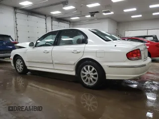 2005 Hyundai Sonata GLS with VIN KMHWF35H65A118138, listed as a Copart auction lot 70801934 with 89,768 mi miles and Clean Title. Bid and sale history available at carsss.com. Image 2.