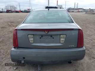 2006 Cadillac STS z VIN 1G6DW677860129248, wystawiony jako IAAI lot #42042675 z przebiegiem 152 956 mil mil oraz . Historia ofert i sprzedaży dostępna na DreamBid. Obrazek 17.
