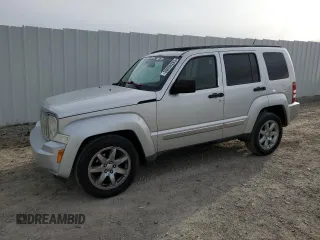 2010 Jeep Liberty Limited z VIN 1J4PN5GK7AW169798, wystawiony jako Copart lot #50095285 z przebiegiem 121 094 mil mil oraz Szkody całkowita. Historia ofert i sprzedaży dostępna na DreamBid. Obrazek 1.