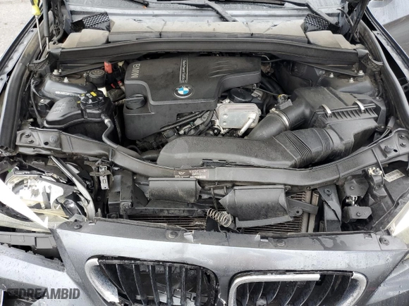 2015 BMW X1 sDrive28i with VIN WBAVM1C58FV315760, listed as a Copart auction lot 50921435 with 159,543 mi miles and Clean Title. Bid and sale history available at carsss.com. Image 12.