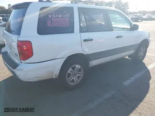 2005 Honda Pilot LX with VIN 2HKYF18165H556716, listed as a IAAI auction lot 41705657 with 177,100 mi miles. Bid and sale history available at carsss.com. Image 4.