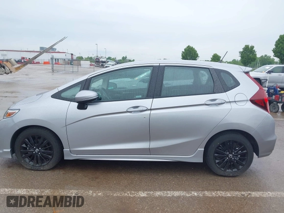 2020 Honda Fit Sport z VIN 3HGGK5H63LM731359, wystawiony jako IAAI lot #42145926 z przebiegiem 40 353 mil mil oraz . Historia ofert i sprzedaży dostępna na DreamBid. Obrazek 14.