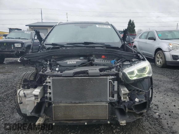 2016 BMW X1 xDrive28i with VIN WBXHT3Z30G4A49460, listed as a Copart auction lot 48998755 with 117,525 mi miles and Salvage Title. Bid and sale history available at carsss.com. Image 5.