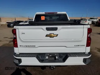 2023 Chevrolet Silverado 1500 Custom with VIN 3GCPDBEK7PG159113, listed as a Copart auction lot 89026075 with 27,447 mi miles and Salvage Title. Bid and sale history available at DreamBid. Image 6.