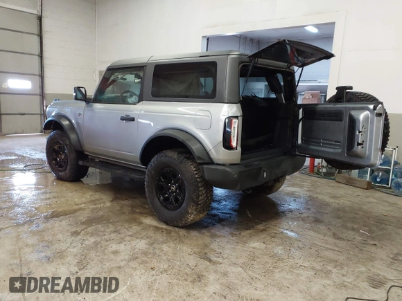 2022 Ford Bronco with VIN 1FMDE5CP3NLB40814, listed as a IAAI auction lot 41578527 with 13,791 mi miles and . Bid and sale history available at DreamBid. Image 3.