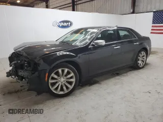 2018 Chrysler 300 Limited z VIN 2C3CCAEG3JH324335, wystawiony jako Copart lot #50092205 z przebiegiem 91 611 mil mil oraz Tytuł czysty. Historia ofert i sprzedaży dostępna na DreamBid. Obrazek 1.