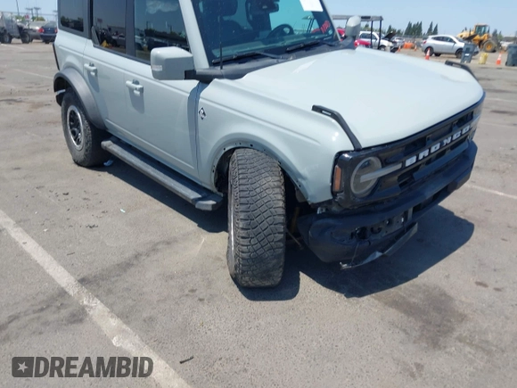 2022 Ford Bronco with VIN 1FMEE5DP6NLB34962, listed as a IAAI auction lot 42432037 with 101,044 mi miles and . Bid and sale history available at DreamBid. Image 1.