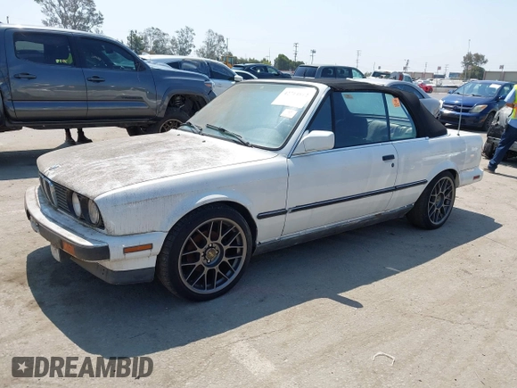 1991 BMW 3 Series с VIN WBABB1319MEC04169, выставлен на аукционе IAAI как лот 42714812 с пробегом 200 393 миль миль и . История ставок и продаж доступна на DreamBid. Изображение 2.