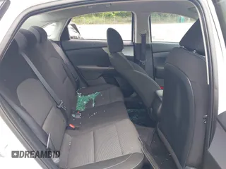 2023 Kia Forte LXS z VIN 3KPF24AD5PE677916, wystawiony jako IAAI lot #42381605 z przebiegiem 39 662 mil mil oraz . Historia ofert i sprzedaży dostępna na DreamBid. Obrazek 8.