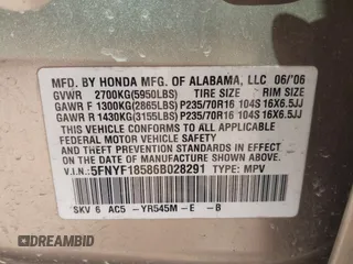 2006 Honda Pilot EX-L with VIN 5FNYF18586B028291, listed as a IAAI auction lot 42040904 with 217,038 mi miles and . Bid and sale history available at carsss.com. Image 9.
