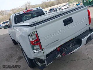 2022 Chevrolet Colorado 2WD LT with VIN 1GCHSCEA2N1117936, listed as a IAAI auction lot 41922876 with 34,537 mi miles. Bid and sale history available at carsss.com. Image 3.