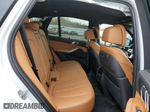 2022 BMW X5 xDrive40i with VIN 5UXCR6C06N9M32014, listed as a Copart auction lot 49576825 with Not Provided miles and Salvage Title. Bid and sale history available at DreamBid. Image 11.