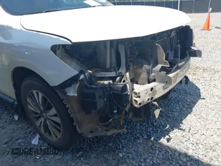 2017 Nissan Pathfinder SV z VIN 5N1DR2MNXHC622572, wystawiony jako IAAI lot #42144228 z przebiegiem 155 262 mil mil oraz . Historia ofert i sprzedaży dostępna na DreamBid. Obrazek 19.