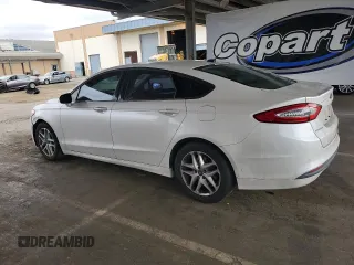 2013 Ford Fusion SE z VIN 3FA6P0HR4DR362689, wystawiony jako Copart lot #66106765 z przebiegiem 137 639 mil mil oraz Czysty tytuł • Clean title. Historia ofert i sprzedaży dostępna na DreamBid. Obrazek 2.
