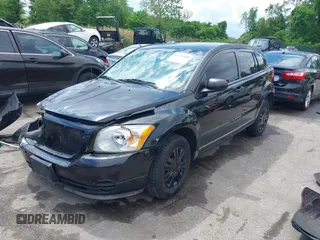 2008 Dodge Caliber SE z VIN 1B3HB28B58D776127, wystawiony jako IAAI lot #42178509 z przebiegiem 132 967 mil mil oraz . Historia ofert i sprzedaży dostępna na DreamBid. Obrazek 2.
