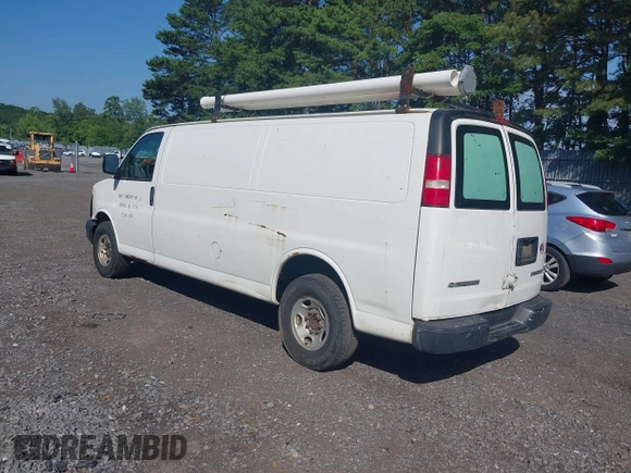 2004 Chevrolet Express Cargo with VIN 1GCGG29V141150610, listed as a IAAI auction lot 42659912 with 198,206 mi miles and . Bid and sale history available at DreamBid. Image 3.