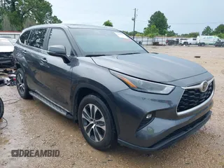 2023 Toyota Highlander L with VIN 5TDKDRAH8PS513610, listed as a IAAI auction lot 42474619 with 39,995 mi miles and . Bid and sale history available at DreamBid. Image 1.