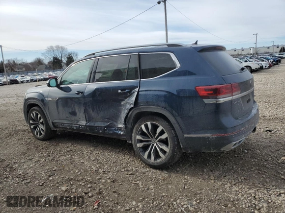 2021 Volkswagen Atlas SEL Premium R-Line with VIN 1V2FR2CA1MC537446, listed as a Copart auction lot 42695215 with 53,537 mi miles and Non repairable. Bid and sale history available at DreamBid. Image 2.