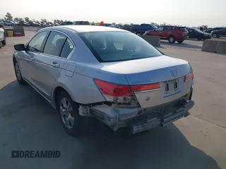 2012 Honda Accord LX Premium z VIN 1HGCP2F49CA157556, wystawiony jako IAAI lot #42031932 z przebiegiem 118 020 mil mil oraz . Historia ofert i sprzedaży dostępna na DreamBid. Obrazek 3.