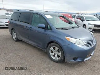 2015 Toyota Sienna LE AAS с VIN 5TDKK3DC0FS557747, выставлен на аукционе IAAI как лот 41761226 с пробегом 197 705 миль миль и . История ставок и продаж доступна на DreamBid. Изображение 1.