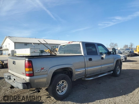 2001 GMC Sierra 1500HD SLE z VIN 1GTGK13U51F165800, wystawiony jako Copart lot #82983364 z przebiegiem 139 686 mil mil oraz Szkoda całkowita • Salvage title. Historia ofert i sprzedaży dostępna na DreamBid. Obrazek 3.