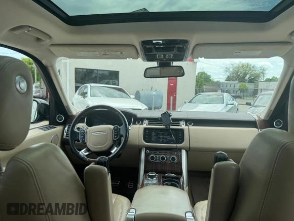 2015 Land Rover Range Rover Supercharged with VIN SALGS3TF5FA226038, listed as a Copart auction lot 58631935 with 125,000 mi miles and Clean title. Bid and sale history available at DreamBid. Image 9.