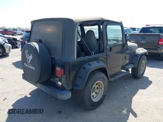 1998 Jeep Wrangler SE with VIN 1J4FY29P1WP806244, listed as a IAAI auction lot 41885627 with 131,486 mi miles. Bid and sale history available at carsss.com. Image 4.