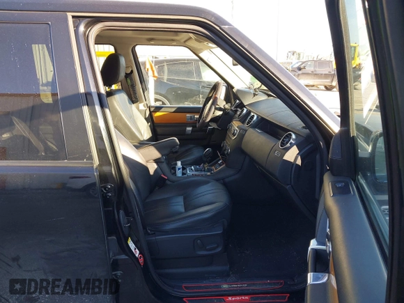 2012 Land Rover LR4 HSE with VIN SALAG2D40CA638359, listed as a IAAI auction lot 41445747 with 145,159 mi miles and . Bid and sale history available at DreamBid. Image 5.