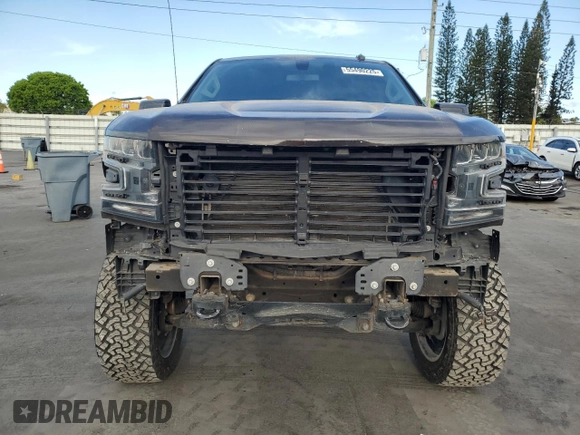 2019 Chevrolet Silverado 1500 RST with VIN 1GCUYEED9KZ101927, listed as a Copart auction lot 55490225 with 153,274 mi miles and Clean Title. Bid and sale history available at DreamBid. Image 5.