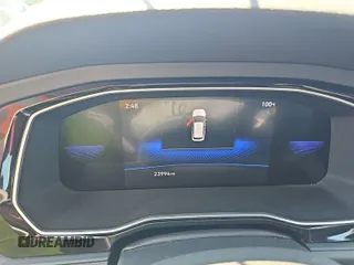2024 Volkswagen Jetta S z VIN 3VW5M7BUXRM054755, wystawiony jako IAAI lot #42808965 z przebiegiem 23 995 mil mil oraz . Historia ofert i sprzedaży dostępna na DreamBid. Obrazek 12.
