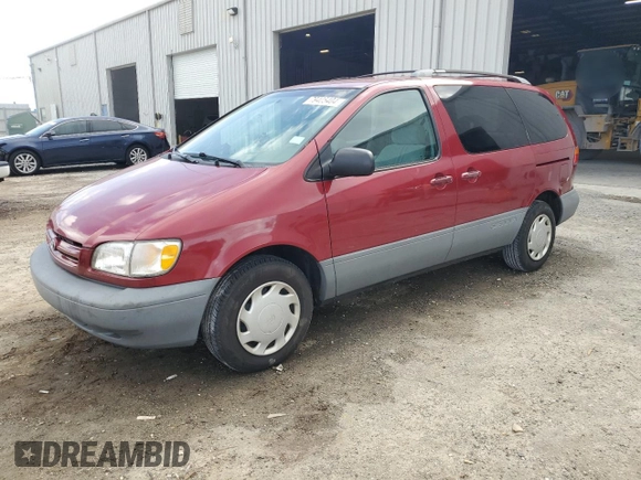 2000 Toyota Sienna LE with VIN 4T3ZF13C3YU284605, listed as a Copart auction lot 79405404 with 137,213 mi miles and Salvage Title. Bid and sale history available at carsss.com. Image 1.